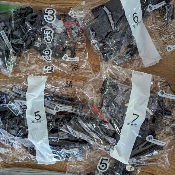 LIKE NEW Lego Kylo Ren's Shuttle 75256 RETIRED - Picture 4 of 6